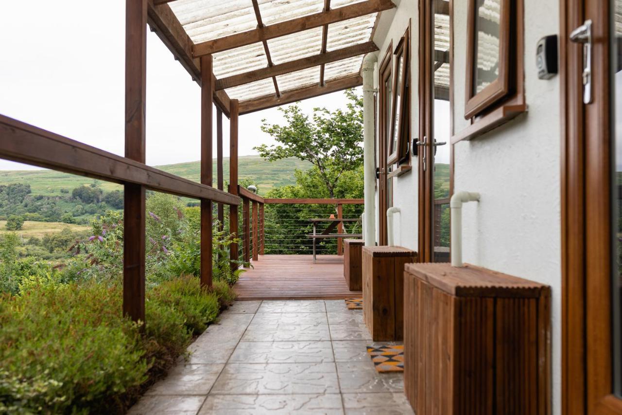 Highland Basecamp Hostel Lochaline Exterior foto